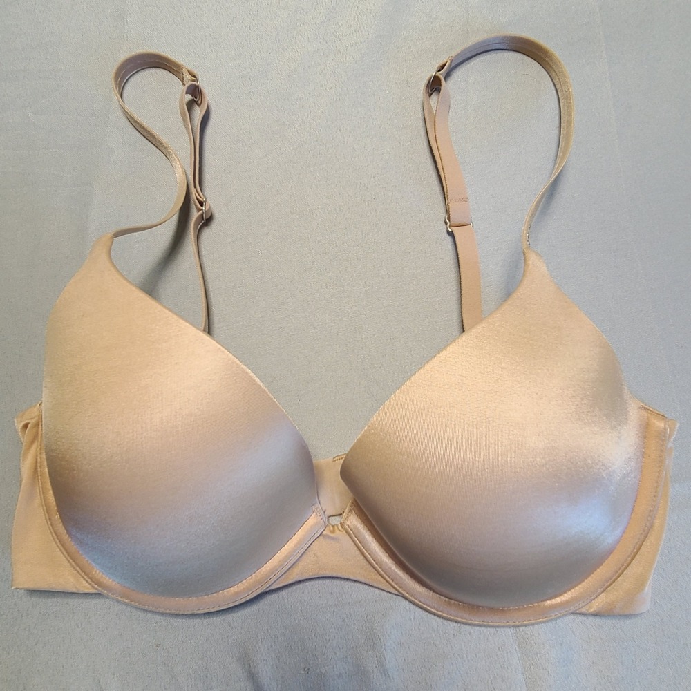 Victoria's Secret Biofit Demi Uplift Bra Women 32D Beige Underwire Seamless